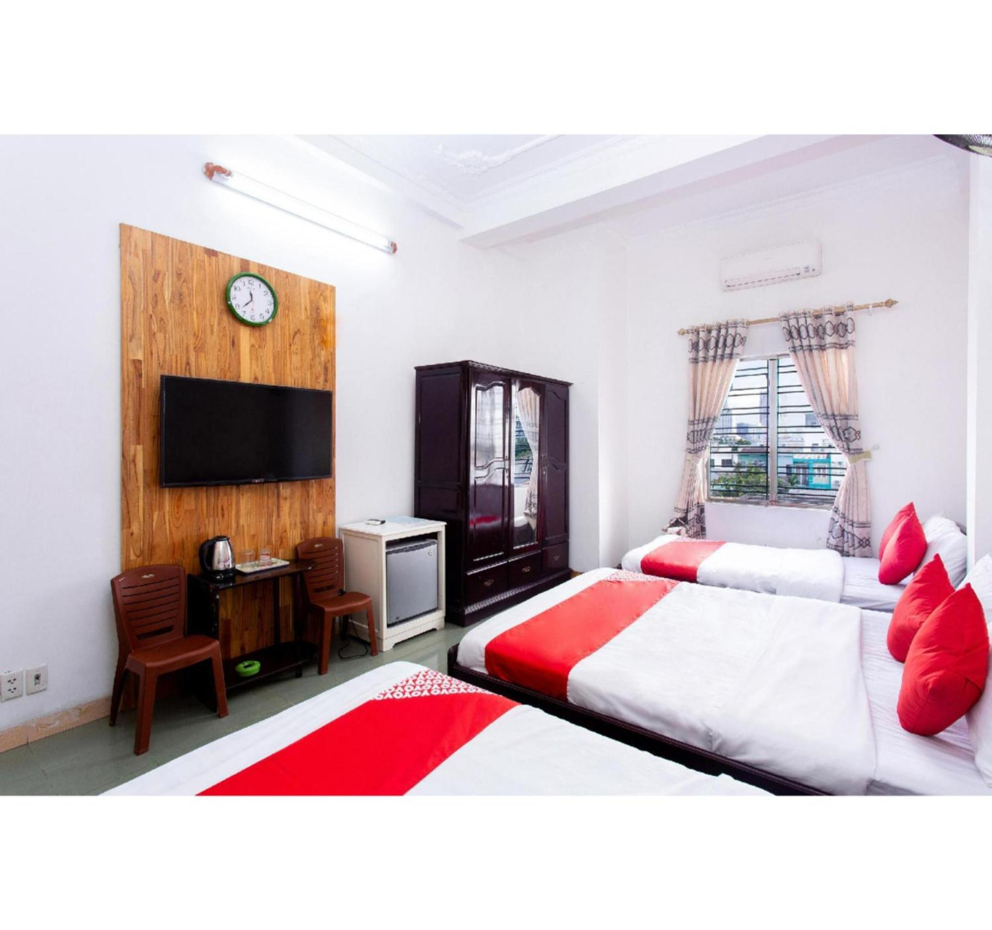 Oyo 553 Truong Giang Hotel Дананг Екстериор снимка