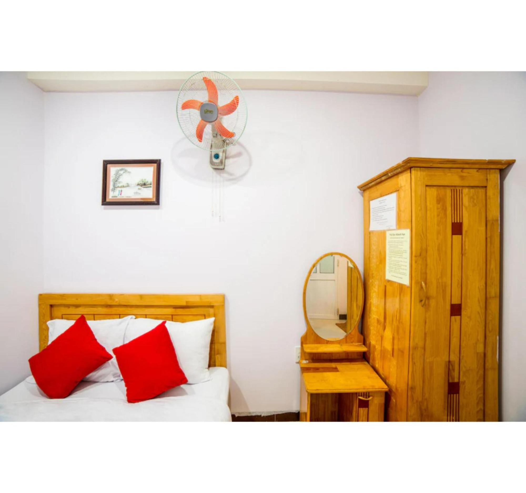 Oyo 553 Truong Giang Hotel Дананг Екстериор снимка