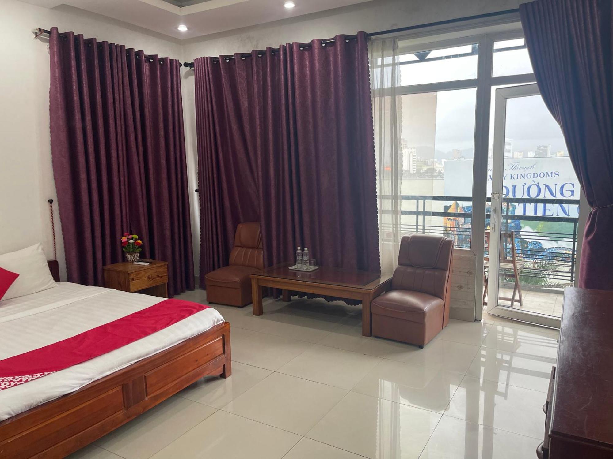 Oyo 553 Truong Giang Hotel Дананг Екстериор снимка