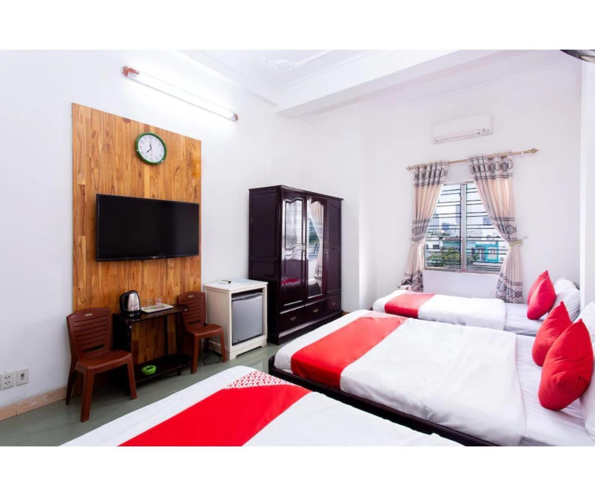 Oyo 553 Truong Giang Hotel Дананг Екстериор снимка