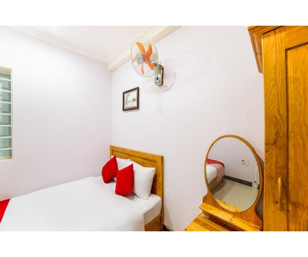 Oyo 553 Truong Giang Hotel Дананг Екстериор снимка